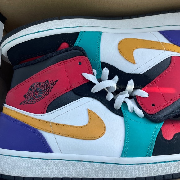 Air Jordan 1 Mid Multi-Color sz 9